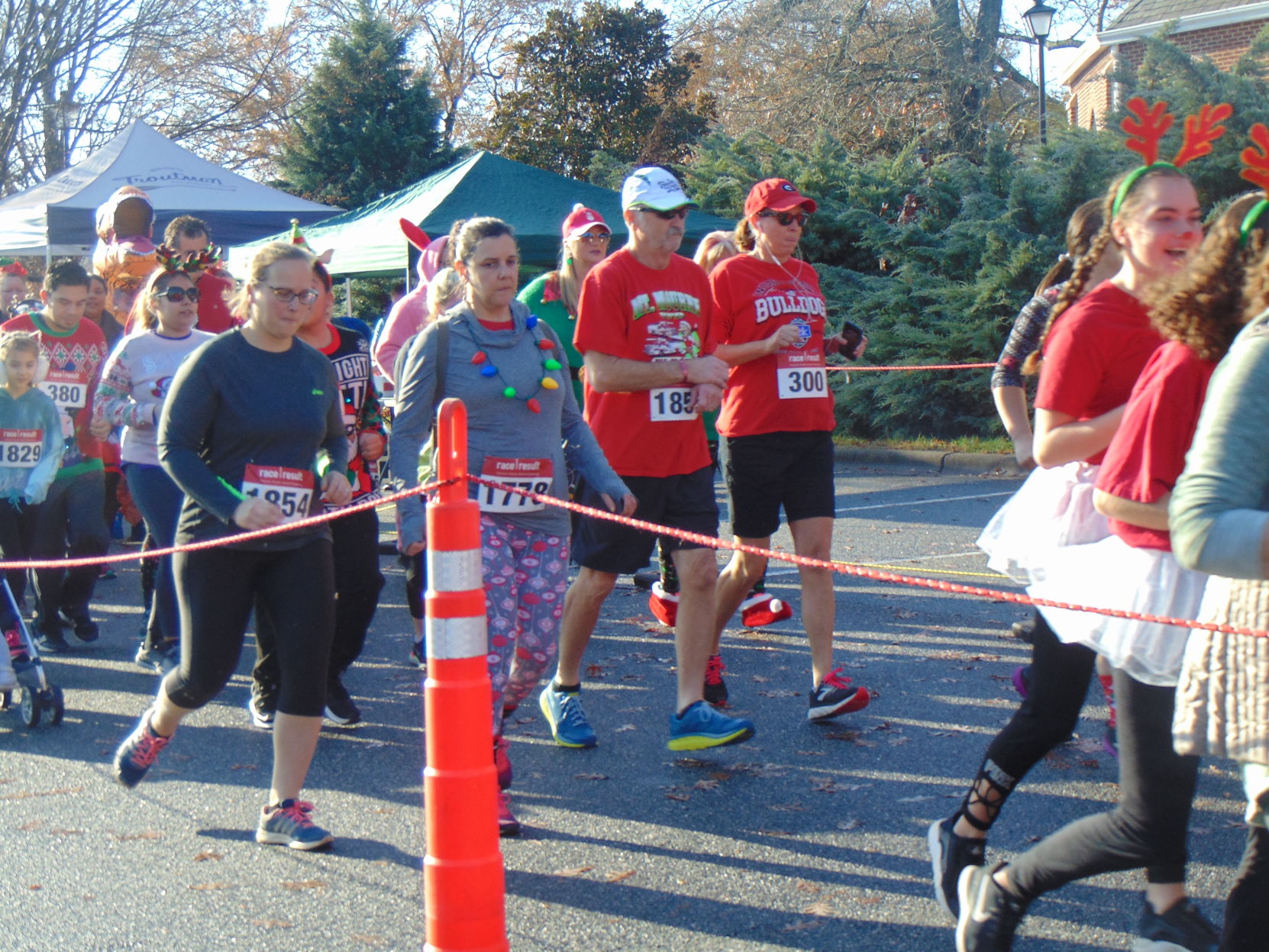 Jingle Run 5K (9).JPG